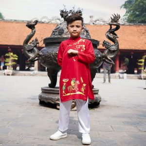 Bộ áo dài tết bé trai Mamago in hình đám cưới chuột M19D (Đỏ) Bộ áo dài tết bé trai Mamago in hình đám cưới chuột M19D (Đỏ)