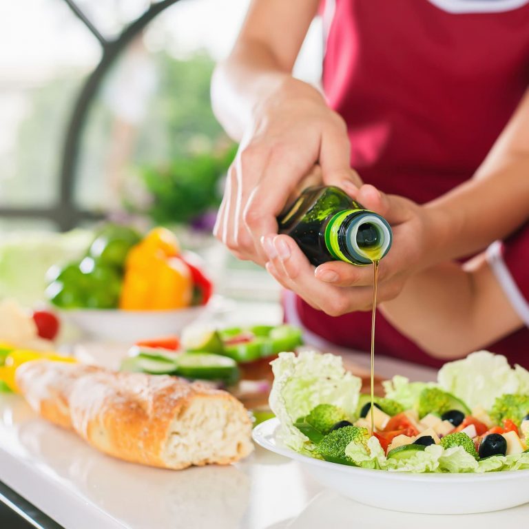 Các loại dầu ăn dặm cho bé giúp bé ăn ngon miệng hơn