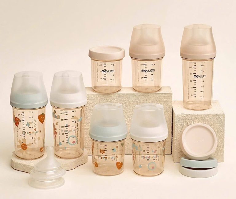 Bình sữa Moyuum Mov.aa 160ml/250ml giá bao nhiêu?